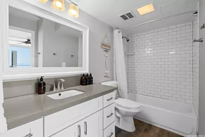 201 Ohua Avenue #3208 Mauka, Honolulu, HI 96815 - Photo 16