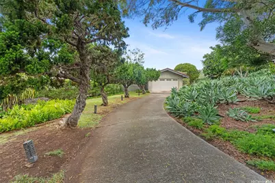 1708 Kumakani Loop, Honolulu, HI 96821 - Photo 20