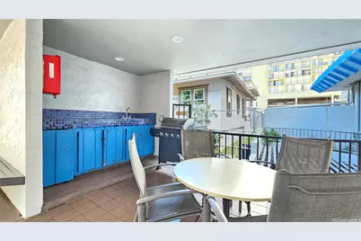1535 Pensacola Street #605, Honolulu, HI 96822 - Photo 10