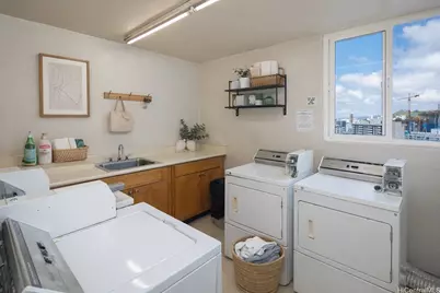 1655 Makaloa Street #1110, Honolulu, HI 96814 - Photo 16