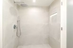 364 Seaside Ave, Honolulu, HI 96815 - Photo 6