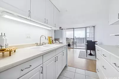 1419 Dominis Street #1507, Honolulu, HI 96822 - Photo 10