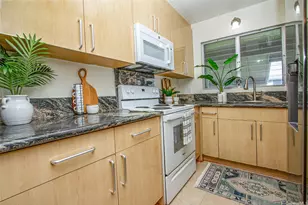 98-833 Noelani St, Pearl City, HI 96782 - Photo 10