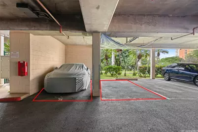 1070 Ala Napunani Street #401, Honolulu, HI 96818 - Photo 16