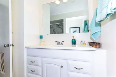 747 Amana Street #613, Honolulu, HI 96814 - Photo 12