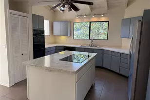 1442 Hoakoa Pl, Honolulu, HI 96821 - Photo 4