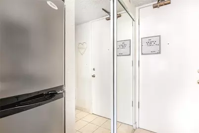 445 Seaside Avenue #2510, Honolulu, HI 96815 - Photo 14