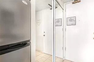 445 Seaside Ave, Honolulu, HI 96815 - Photo 14