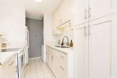 320 Liliuokalani Avenue #1105, Honolulu, HI 96815 - Photo 8