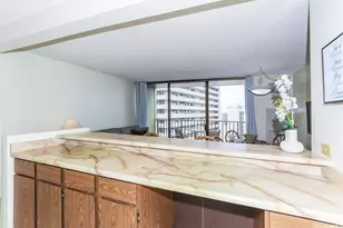 229 Paoakalani Ave, Honolulu, HI 96815 - Photo 8