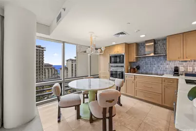 223 Saratoga Road #1402, Honolulu, HI 96815 - Photo 4