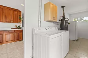 642 Papalani St, Kailua, HI 96734 - Photo 6