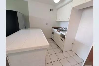445 Kaiolu Street #1109, Honolulu, HI 96815 - Photo 2