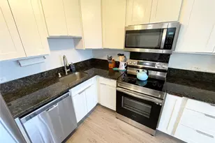 411 Hobron Ln, Honolulu, HI 96815 - Photo 2