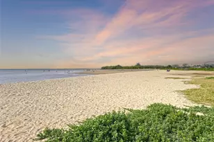 250 Kawaihae St, Honolulu, HI 96825 - Photo 2