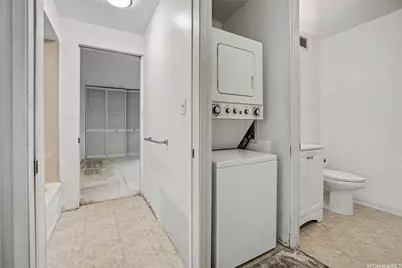 1160 Ala Napunani Street #1806, Honolulu, HI 96818 - Photo 14