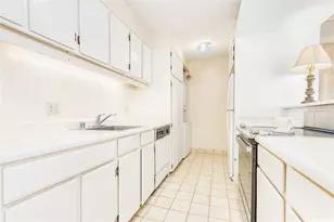 2600 Pualani Way, Honolulu, HI 96815 - Photo 12