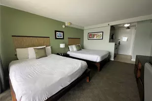 445 Seaside Ave, Honolulu, HI 96815 - Photo 2
