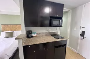 445 Seaside Ave, Honolulu, HI 96815 - Photo 6