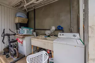 1544 Ke’eaumoku St, Honolulu, HI 96822 - Photo 24