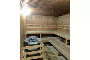 410 Atkinson Dr, Honolulu, HI 96814 - Photo 10