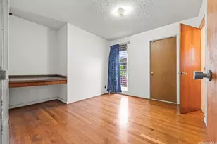 1360 Ala Puumalu St, Honolulu, HI 96818 - Photo 8