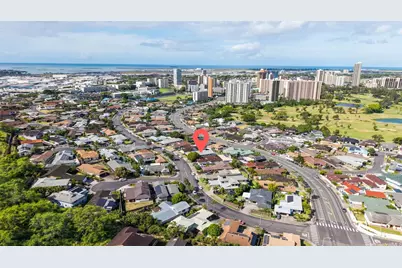 1360 Ala Puumalu Street, Honolulu, HI 96818 - Photo 24