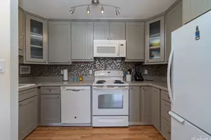 2115 Ala Wai Blvd, Honolulu, HI 96815 - Photo 8