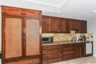 2045 Kalakaua Ave, Honolulu, HI 96815 - Photo 6