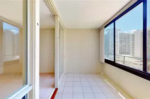 1720 Ala Moana Blvd, Honolulu, HI 96815 - Photo 16