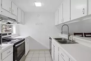 98-340 Koauka Loop, Aiea, HI 96701 - Photo 4