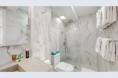 2427 Kuhio Avenue #1403, Honolulu, HI 96815 - Photo 16