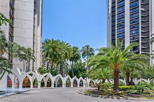 300 Wai Nani Way, Honolulu, HI 96815 - Photo 16