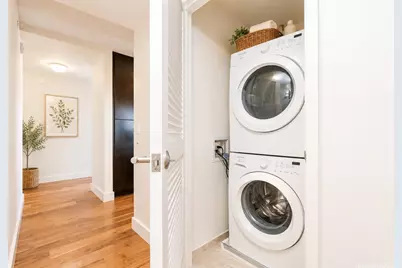 1189 Waimanu Street #2806, Honolulu, HI 96814 - Photo 2