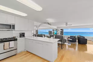 2895 Kalakaua Ave, Honolulu, HI 96815 - Photo 10