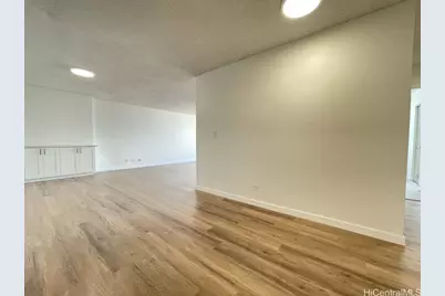 920 Ward Avenue #16E, Honolulu, HI 96814 - Photo 2
