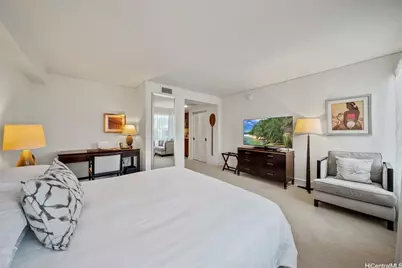 223 Saratoga Road #901, Honolulu, HI 96815 - Photo 2
