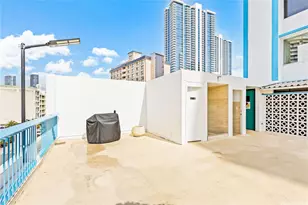 1560 Kanunu St, Honolulu, HI 96814 - Photo 22