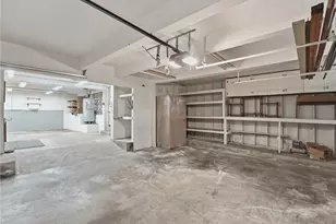 367 Mamaki St, Honolulu, HI 96821 - Photo 20