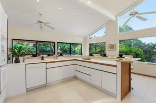 367 Mamaki St, Honolulu, HI 96821 - Photo 6