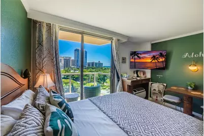 2045 Kalakaua Avenue #611, Honolulu, HI 96815 - Photo 1