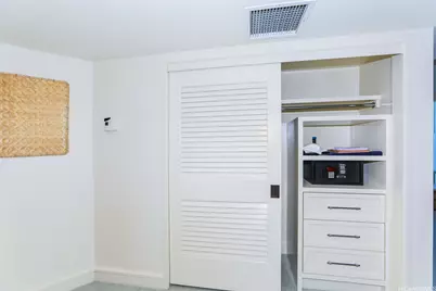 223 Saratoga Road #2005, Honolulu, HI 96815 - Photo 14