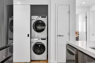 1500 Rycroft St, Honolulu, HI 96814 - Photo 6