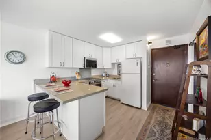 2140 Kuhio Ave, Honolulu, HI 96815 - Photo 4