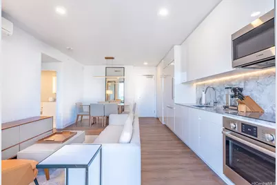 987 Queen Street #1303, Honolulu, HI 96814 - Photo 2
