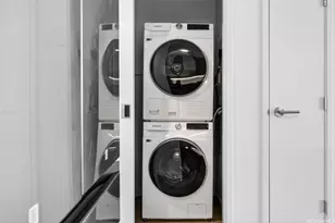 1500 Rycroft St, Honolulu, HI 96814 - Photo 10