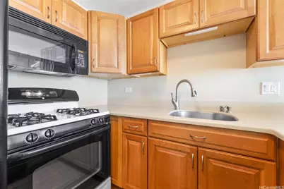 2452 Tusitala Street #1404, Honolulu, HI 96815 - Photo 2