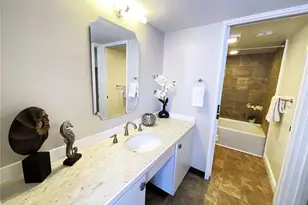 1650 Ala Moana Blvd, Honolulu, HI 96815 - Photo 12