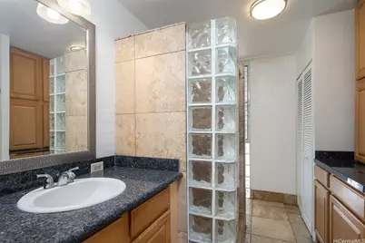 240 Liliuokalani Avenue #202, Honolulu, HI 96815 - Photo 8
