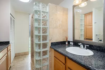 240 Liliuokalani Avenue #201, Honolulu, HI 96815 - Photo 8